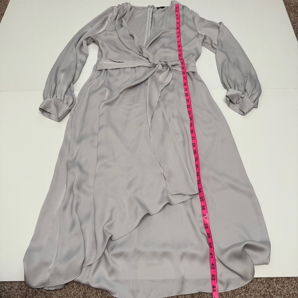 Express gray long sleeve dress satin midi length size M - Picture 9 of 11